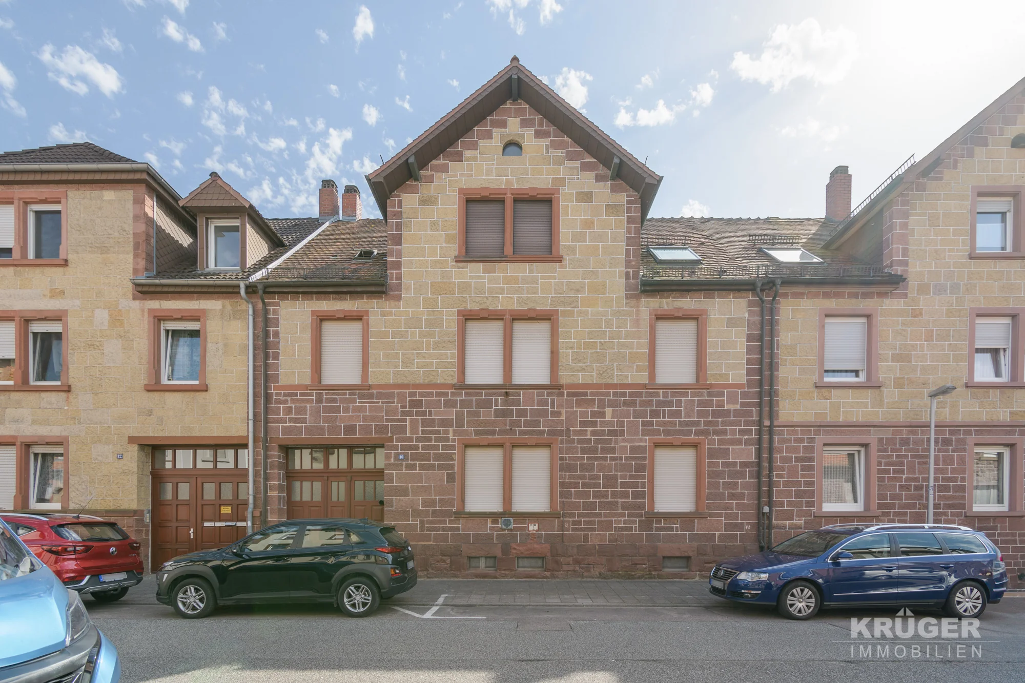 KA Durlach-Aue / sanierungsbedürftiges MFH mit Rückgebäude, Garage und Garten / zeitnah freiwerdend