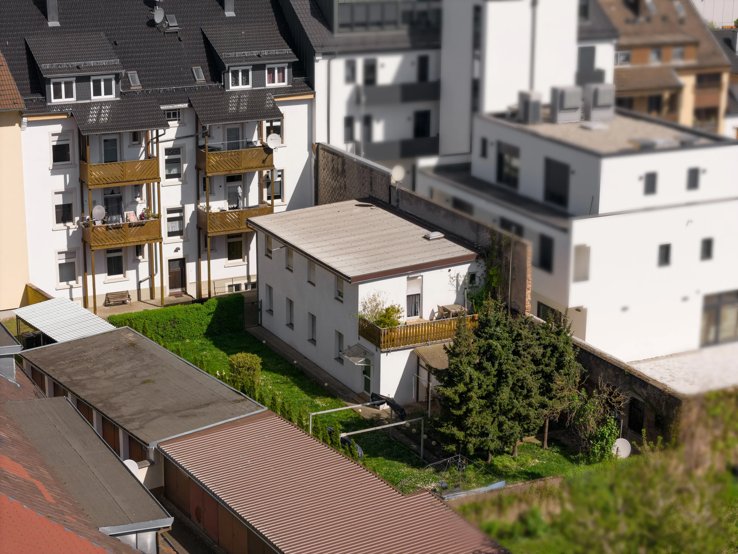 Karlsruhe-Durlach / 2-Zimmer-Whg mit Balkon im Rückgebäude / vermietet