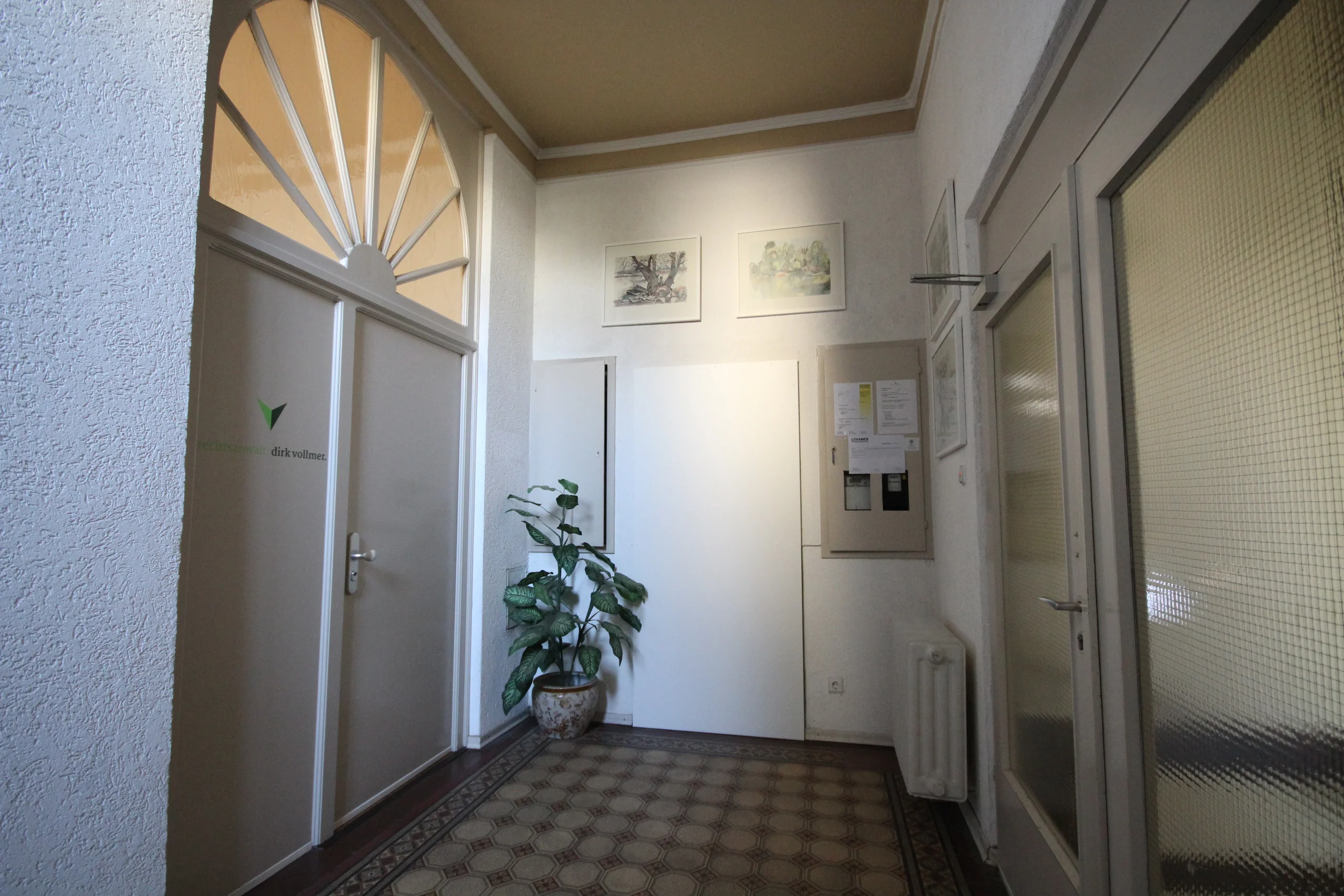 Stilvolles Mehrfamilienhaus mit sechs Einheiten in unmittelbarer Nähe zum Karlsruher Schloss / KA-Innenstadt-West