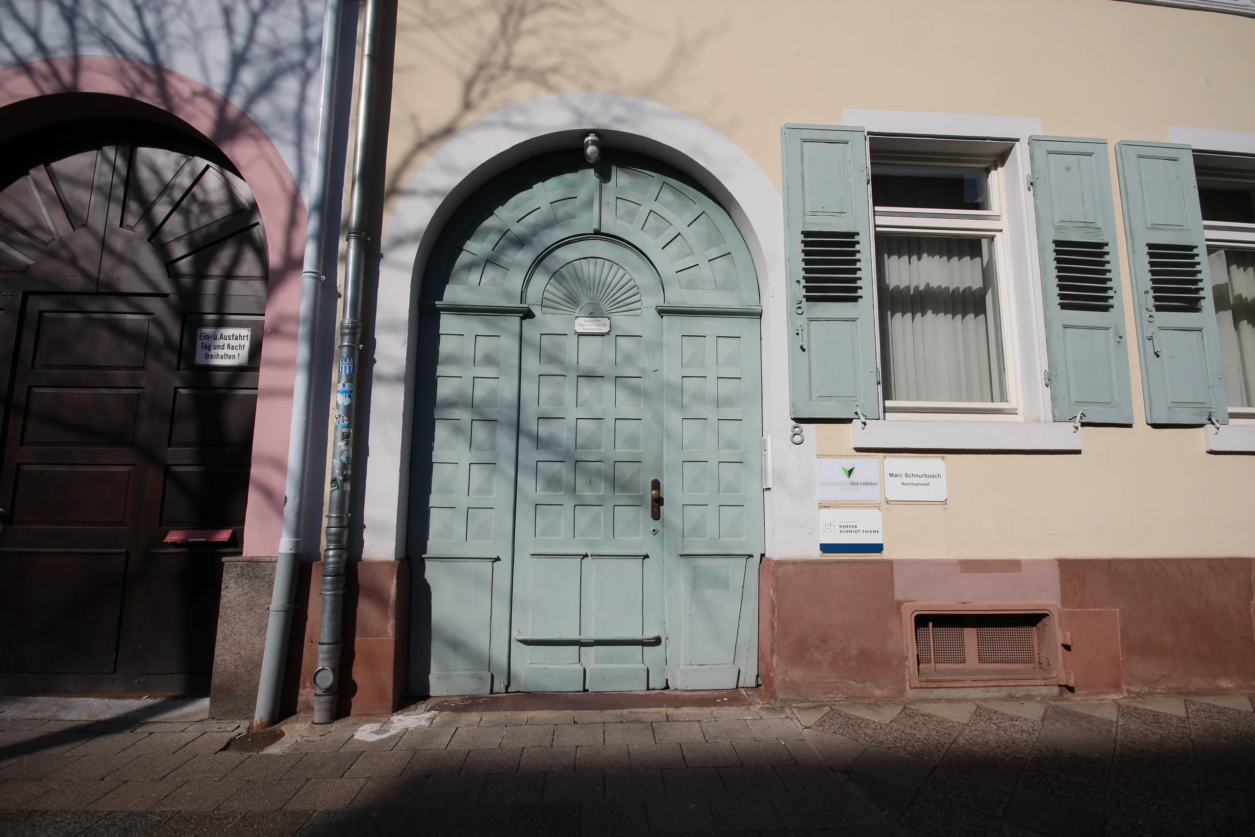 Stilvolles Mehrfamilienhaus mit sechs Einheiten in unmittelbarer Nähe zum Karlsruher Schloss / KA-Innenstadt-West
