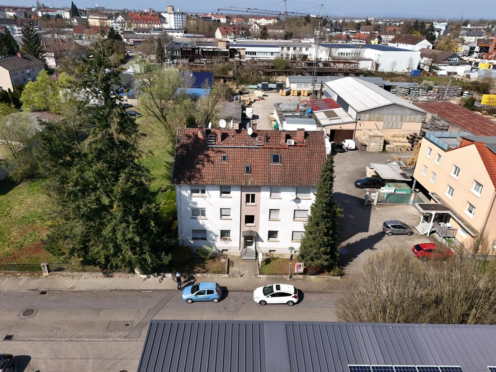 Rastatt / Mehrfamilienhaus mit 8 Wohneinheiten in Bahnhofsnähe / 1 Wohnung frei