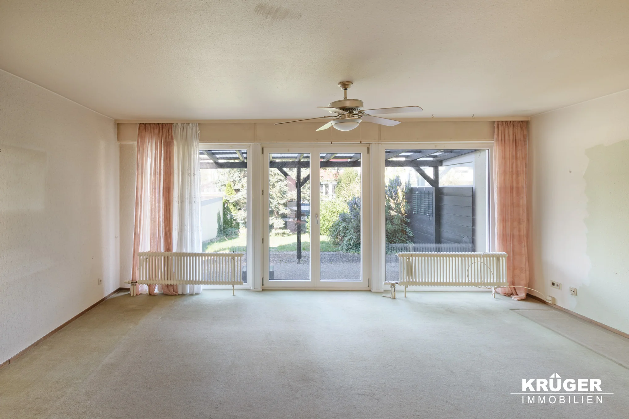 Karlsruhe-Hagsfeld / familienfreundliches Reiheneckhaus mit Terrasse, Garten & Einzelgarage / sofort bezugsfrei