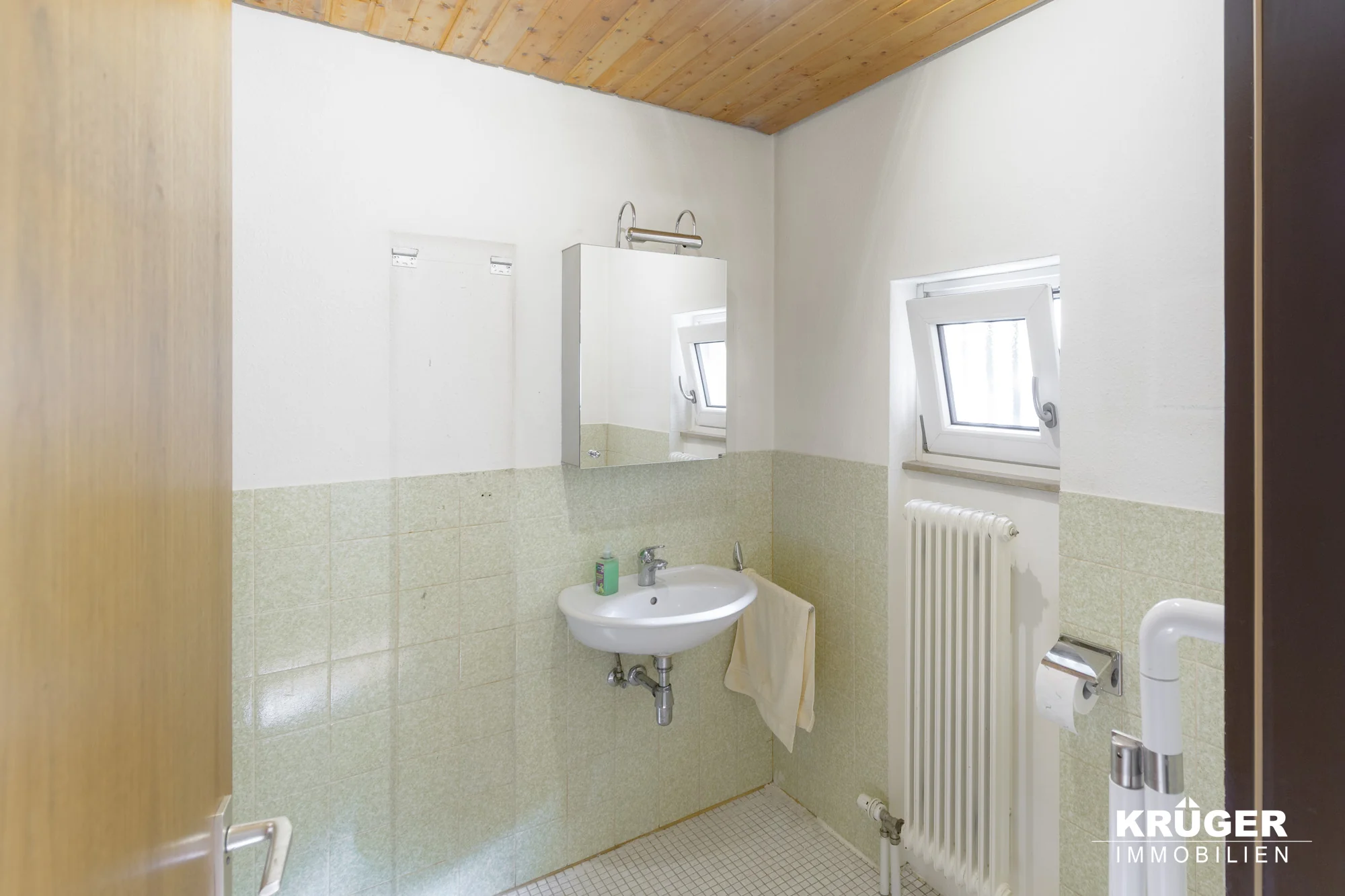 Karlsruhe-Hagsfeld / familienfreundliches Reiheneckhaus mit Terrasse, Garten & Einzelgarage / sofort bezugsfrei