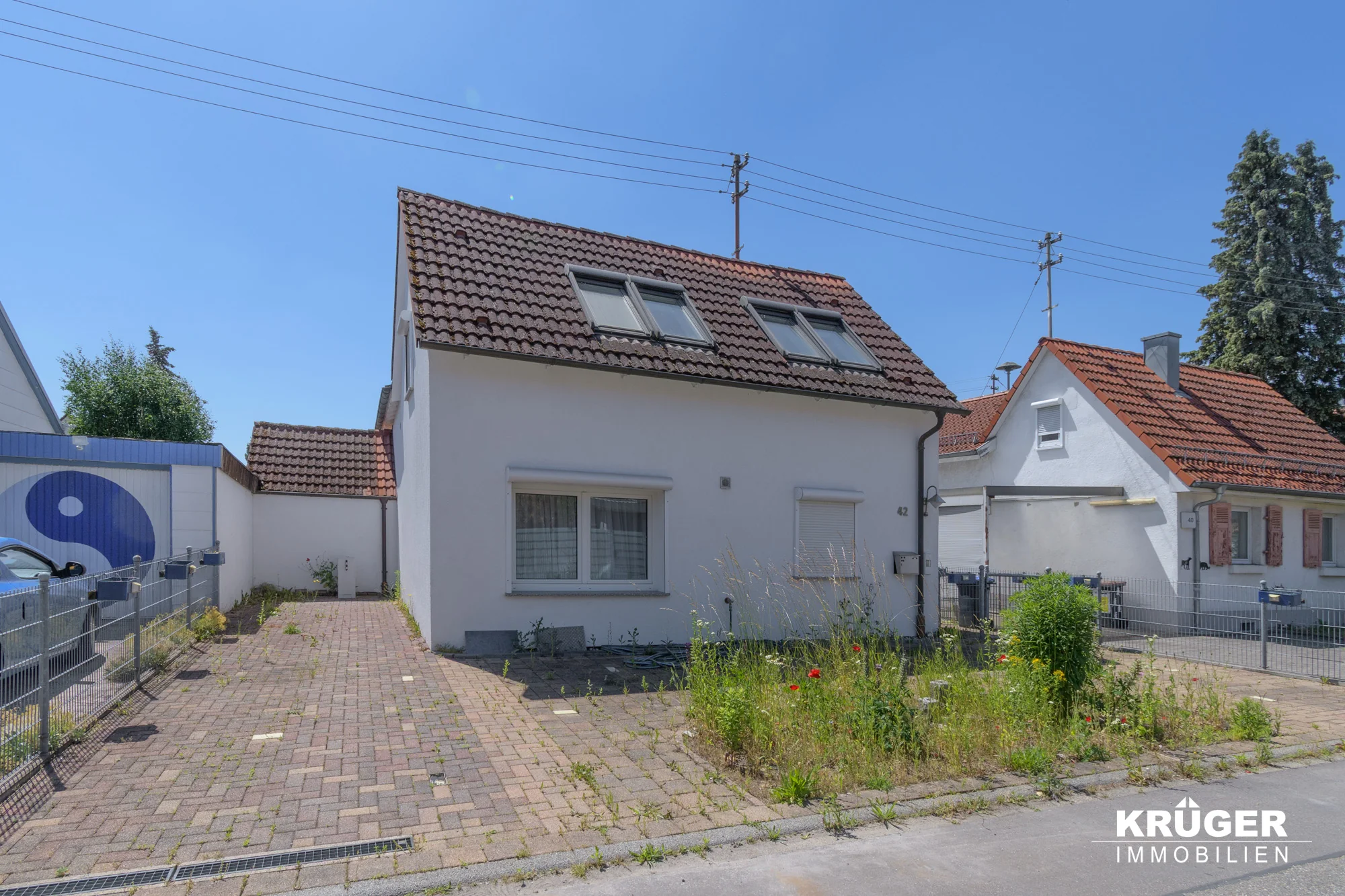 KA-Grünwinkel, Heidenstückersiedlung / freistehendes EFH mit 3 Zimmern, KFZ-Stellplätzen und schönem Grundstück / bezugsfrei