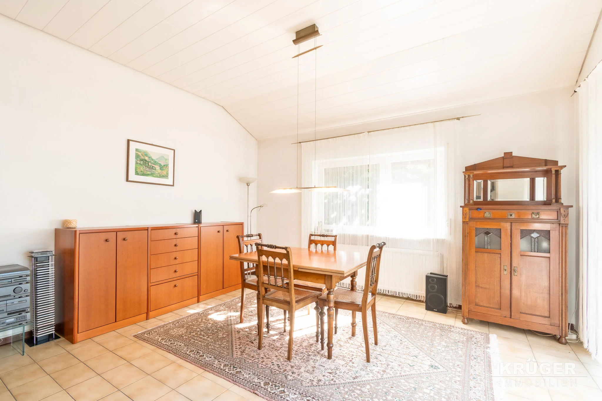 KA-Durlach | Familienfreundliches Einfamilienhaus mit 7 Zimmern, Hobbyraum, Garten & 2 TG-Stellplätzen - ruhige, zentrale Lage - sofort bezugsfrei