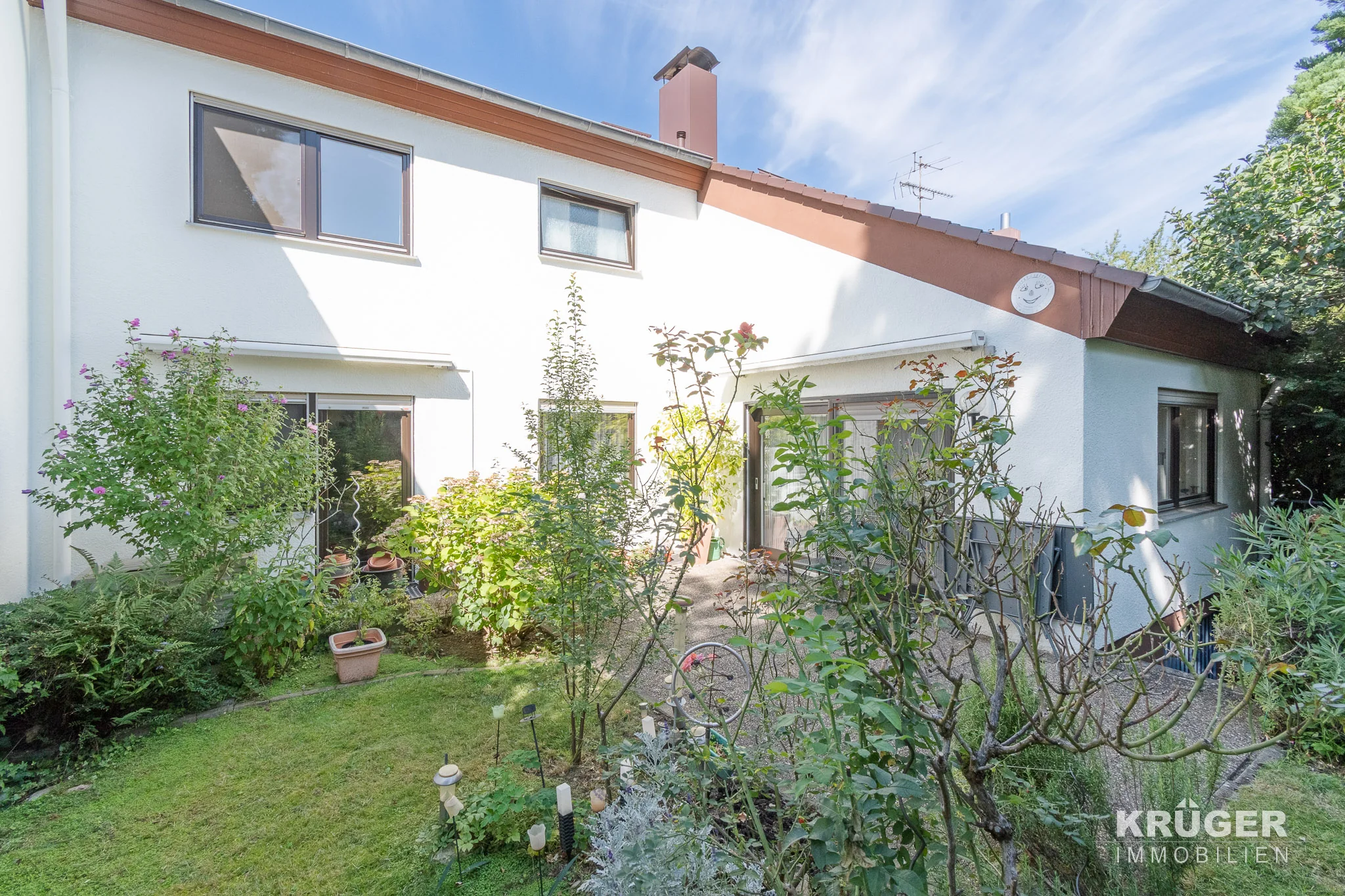 KA-Durlach | Familienfreundliches Einfamilienhaus mit 7 Zimmern, Hobbyraum, Garten & 2 TG-Stellplätzen - ruhige, zentrale Lage - sofort bezugsfrei
