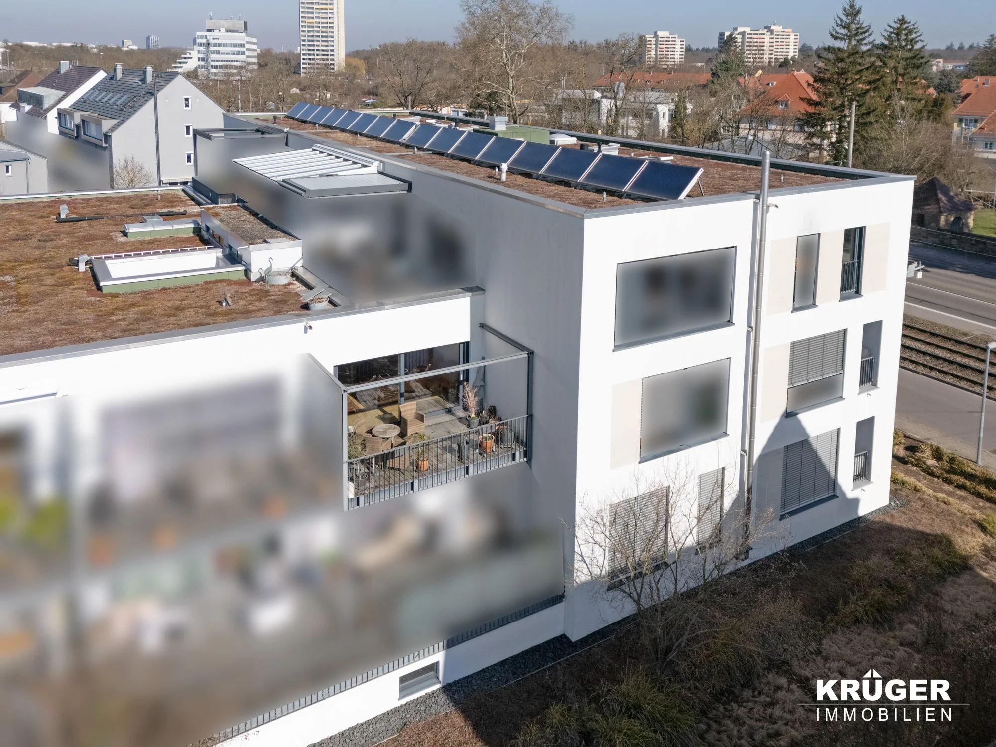 KA-Rüppurr / anspruchsvolle & großzügige Maisonette-Wohnung mit EBK, Balkon, Keller, TG- und KFZ-Stellplatz auf Erbpachtgrundstück / Wohnanlage „Alb-Aue“ / bezugsfrei