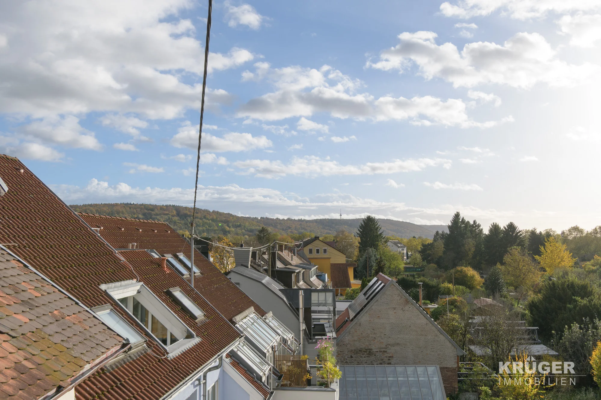 KA-Durlach | gut geschnittene 2-Zi-DG-ETW mit Turmbergblick - sofort bezugsfrei