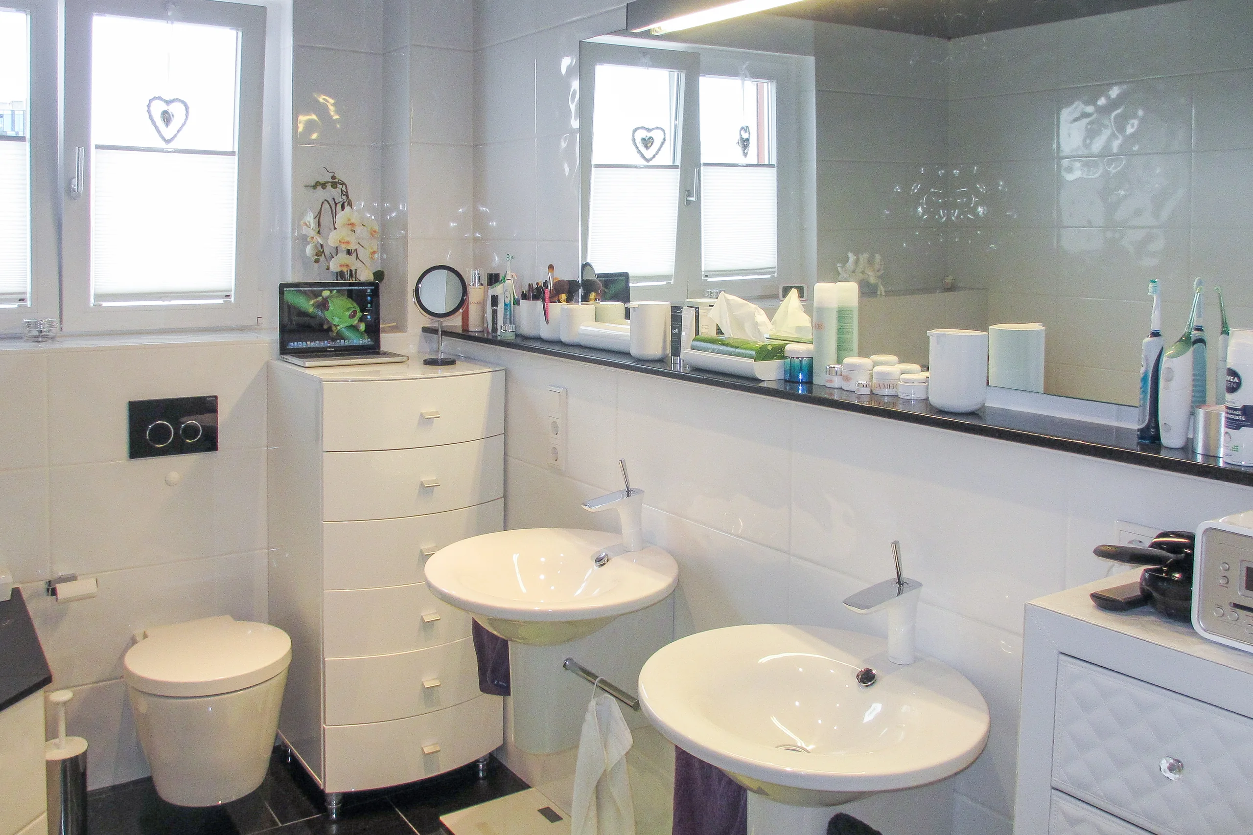 KA-Südoststadt, City Park / besondere und hochwertige Penthouse-Wohnung mit sichtgeschützter Dachterrasse, Kellerraum, zwei TG-Plätze - vermietet