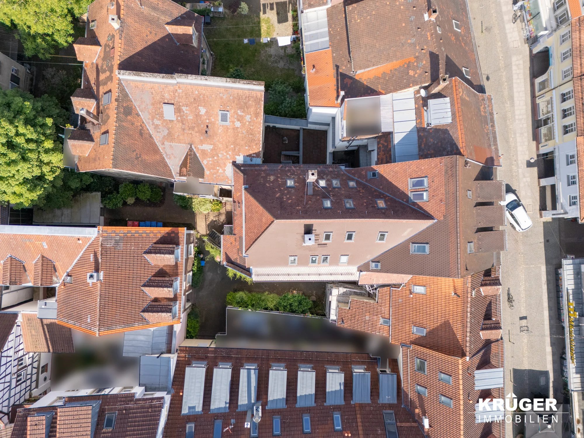 KA-Durlach / außergewöhnliche DG-Maisonette-Whg mit Süd-Loggia, 5 Zimmer und optional zwei TG-Stellplätze