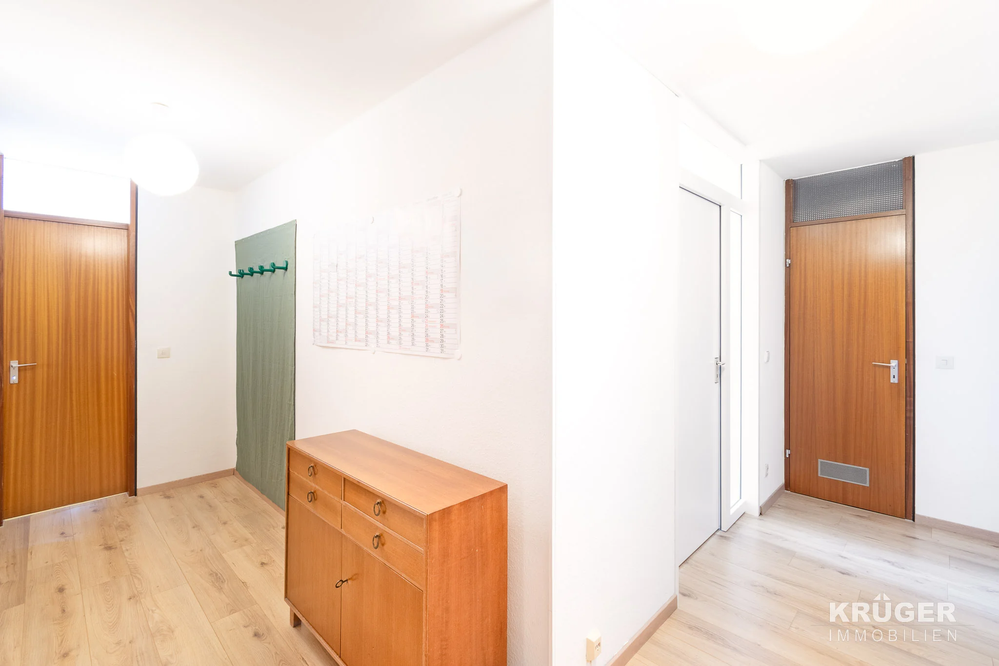 Leinfelden-Echterdingen, Ortsteil Musberg - Helle 4-Zi.-Whg. mit Balkon und TG-Stellplatz - Sofort frei