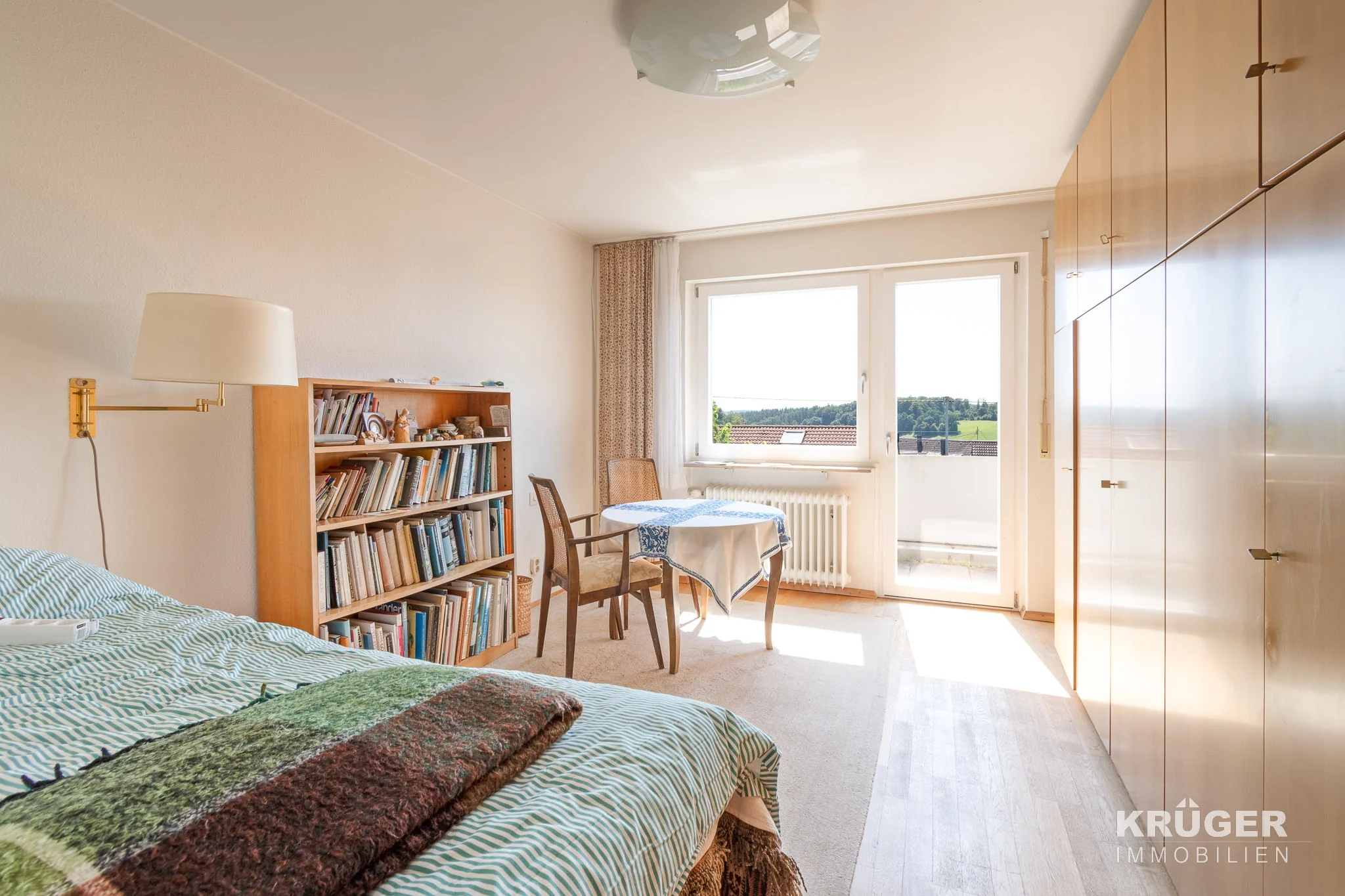 Leinfelden-Echterdingen, Ortsteil Musberg - Helle 4-Zi.-Whg. mit Balkon und TG-Stellplatz - Sofort frei