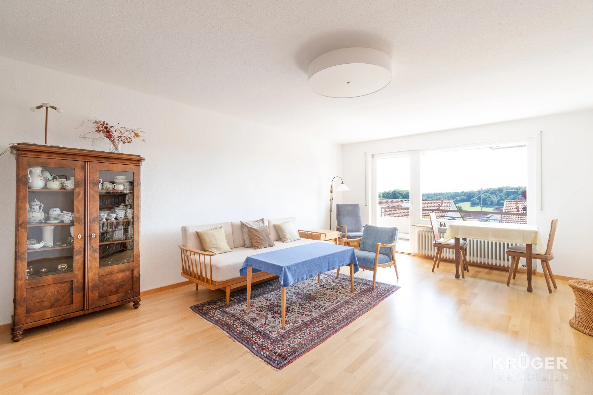 Leinfelden-Echterdingen, Ortsteil Musberg - Helle 4-Zi.-Whg. mit Balkon und TG-Stellplatz - Sofort frei