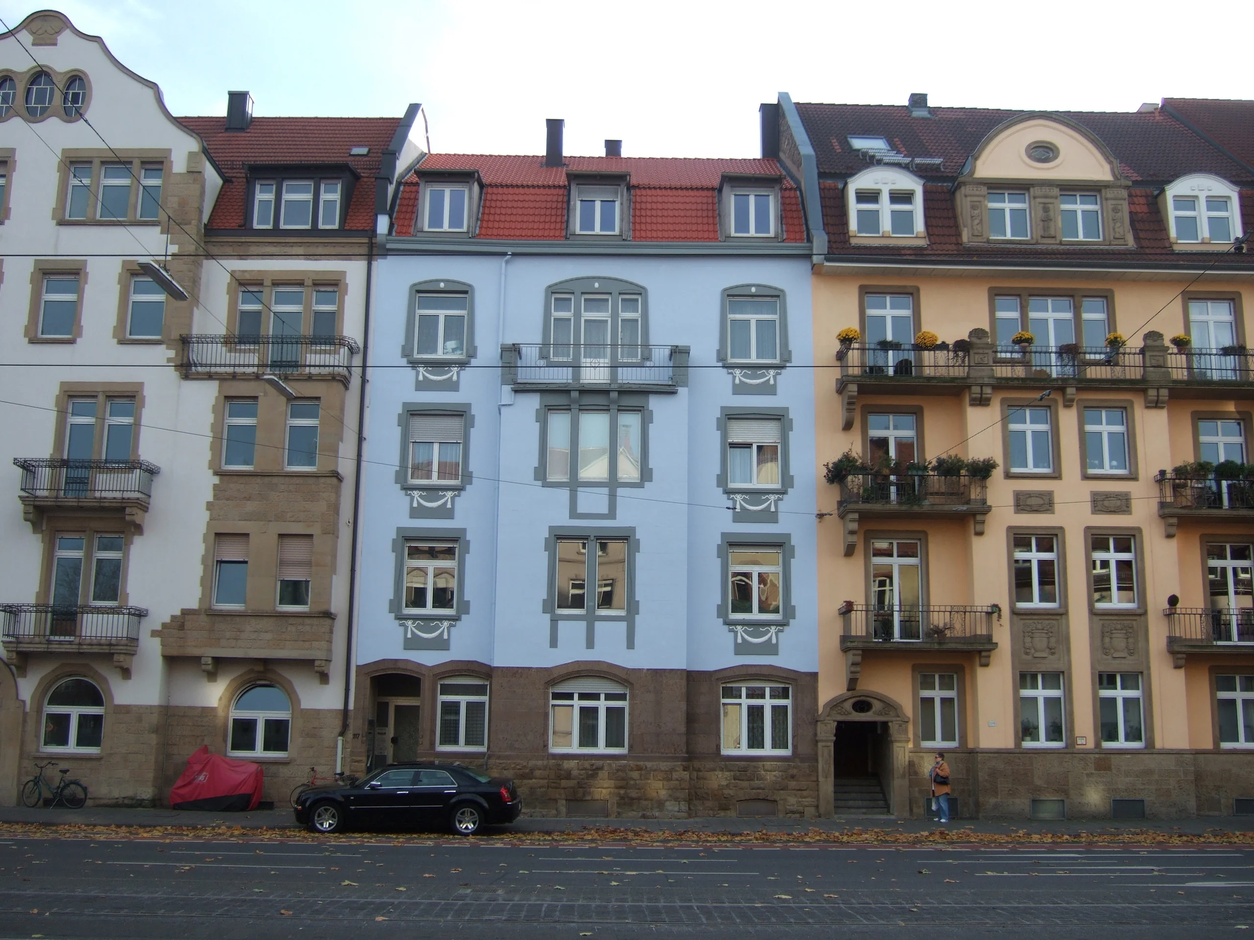 KA-Weststadt / geräumige 4-Zi-Wohnung mit Südbalkon in stilvollem Altbau / Dielenböden-Stuck-Stiltüren