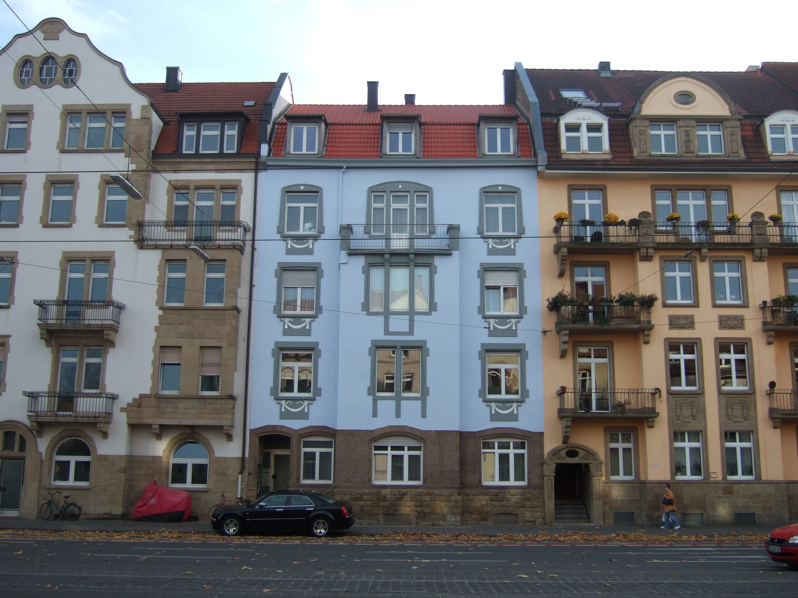 Günstige 4-Zi-Wohnung mit 2 Balkonen in der Kaiserallee, KA-Weststadt