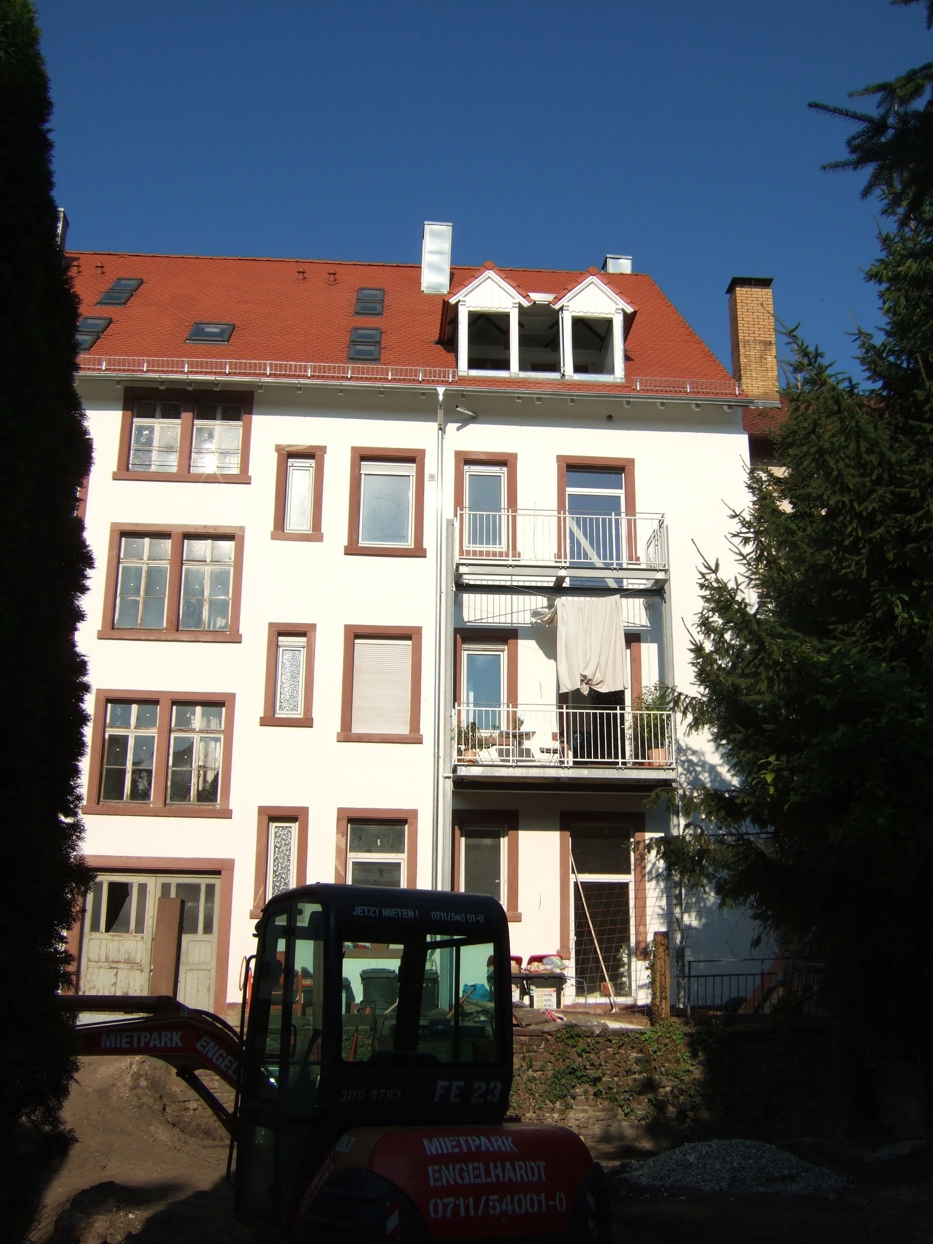 KA-Durlach / Sanierte 3-Zi-Wohnung mit Balkon in stilvollem Altbau / Erstbezug nach Komplettsanierung