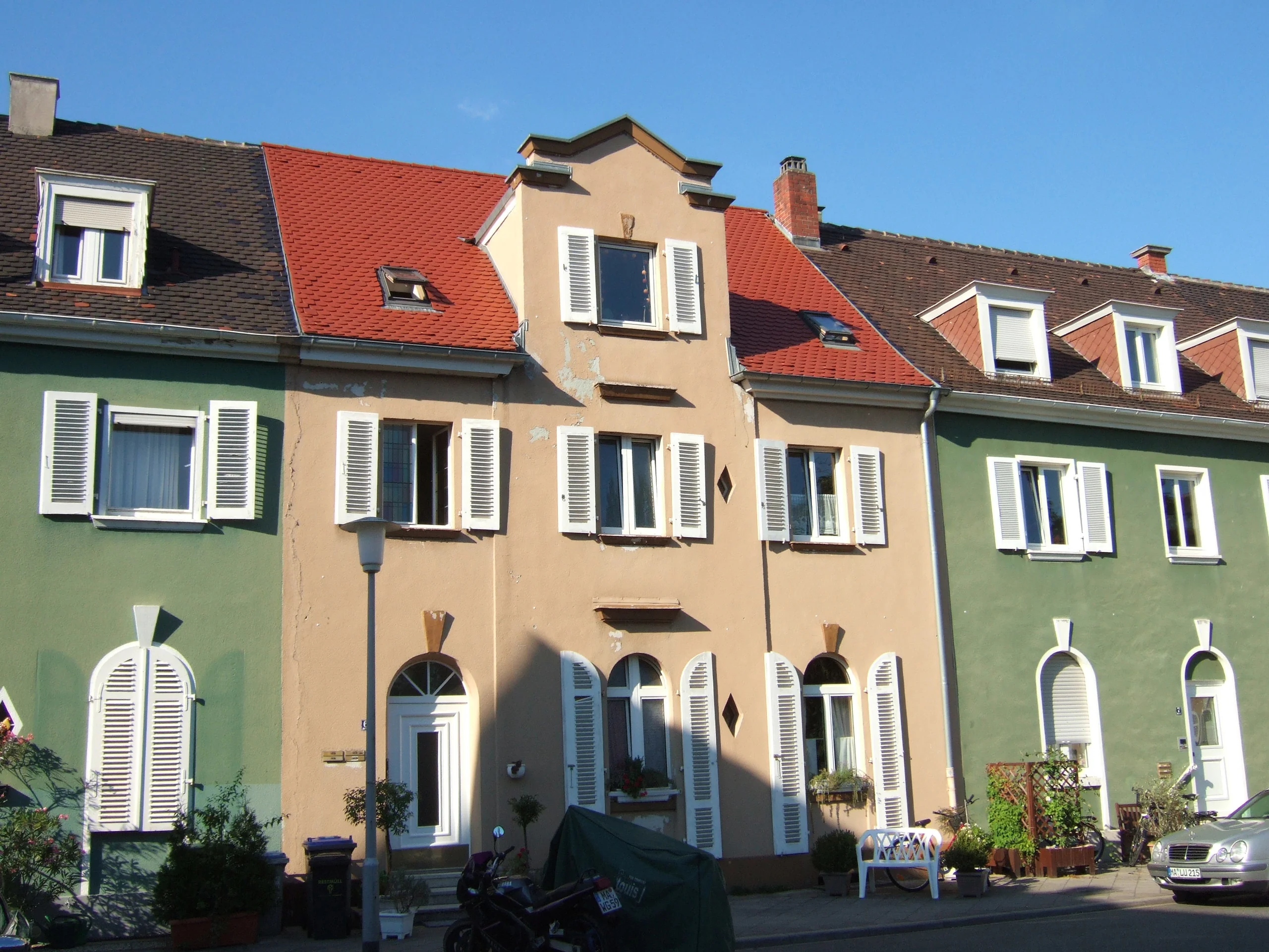 Bestlage Mannheim-Lindenhof, Kalmitplatz 6 / Wohnhaus mit schönem Garten / Verkauf gegen Gebot