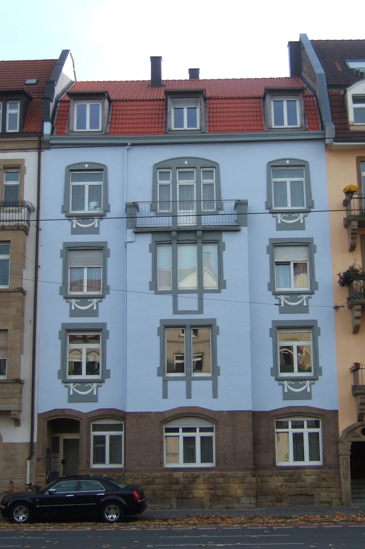 4-Zi-Wohnung mit Balkon und ca. 80m² Garten in stilvollem Altbau / KA-Weststadt, Kaiserallee / ab 01.12.2009 frei