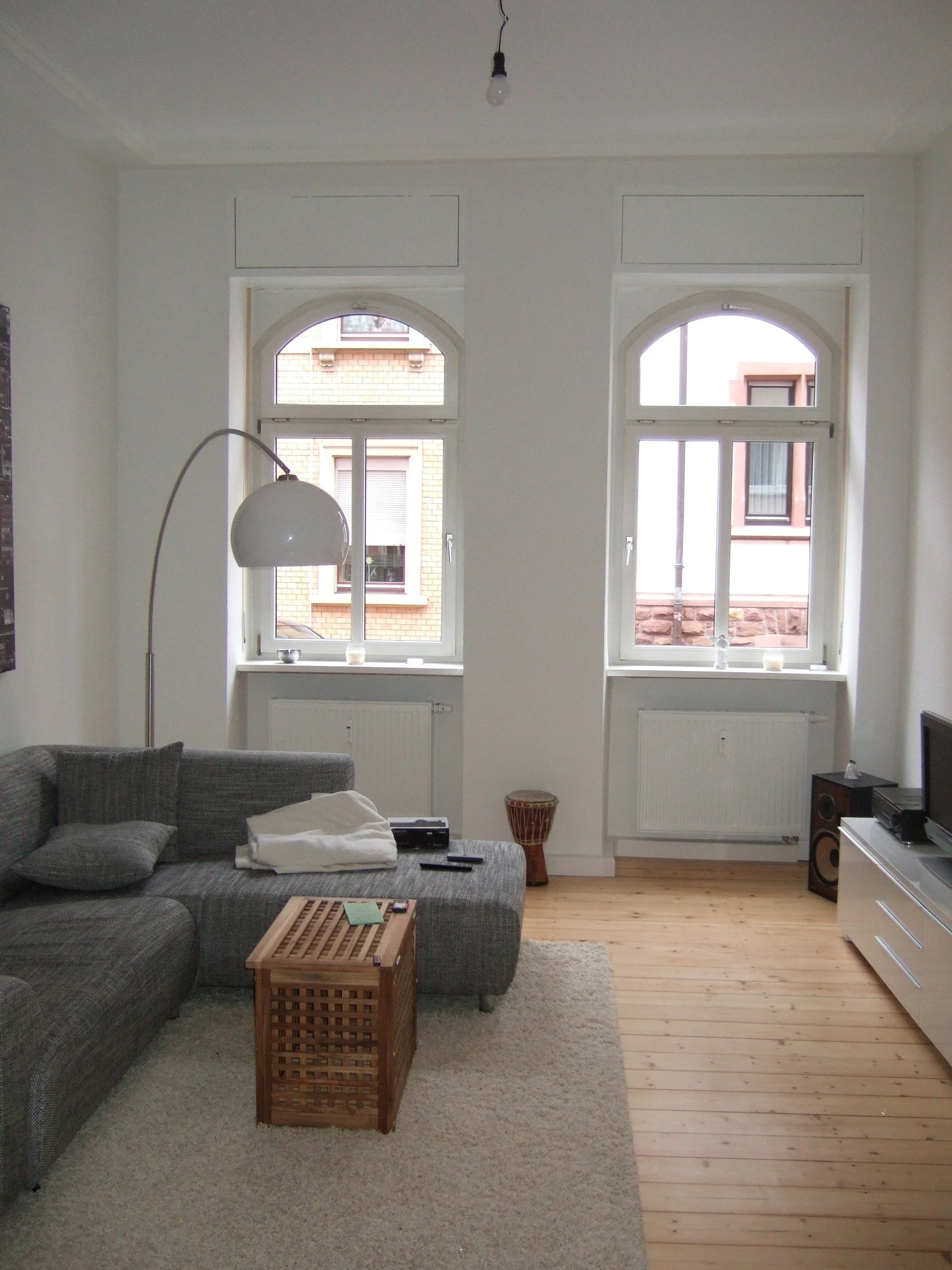 KA-Durlach / Grundsanierte 2-3-Zi-Wohnung mit sehr grosser SW-Terrasse in stilvollem Altbau
