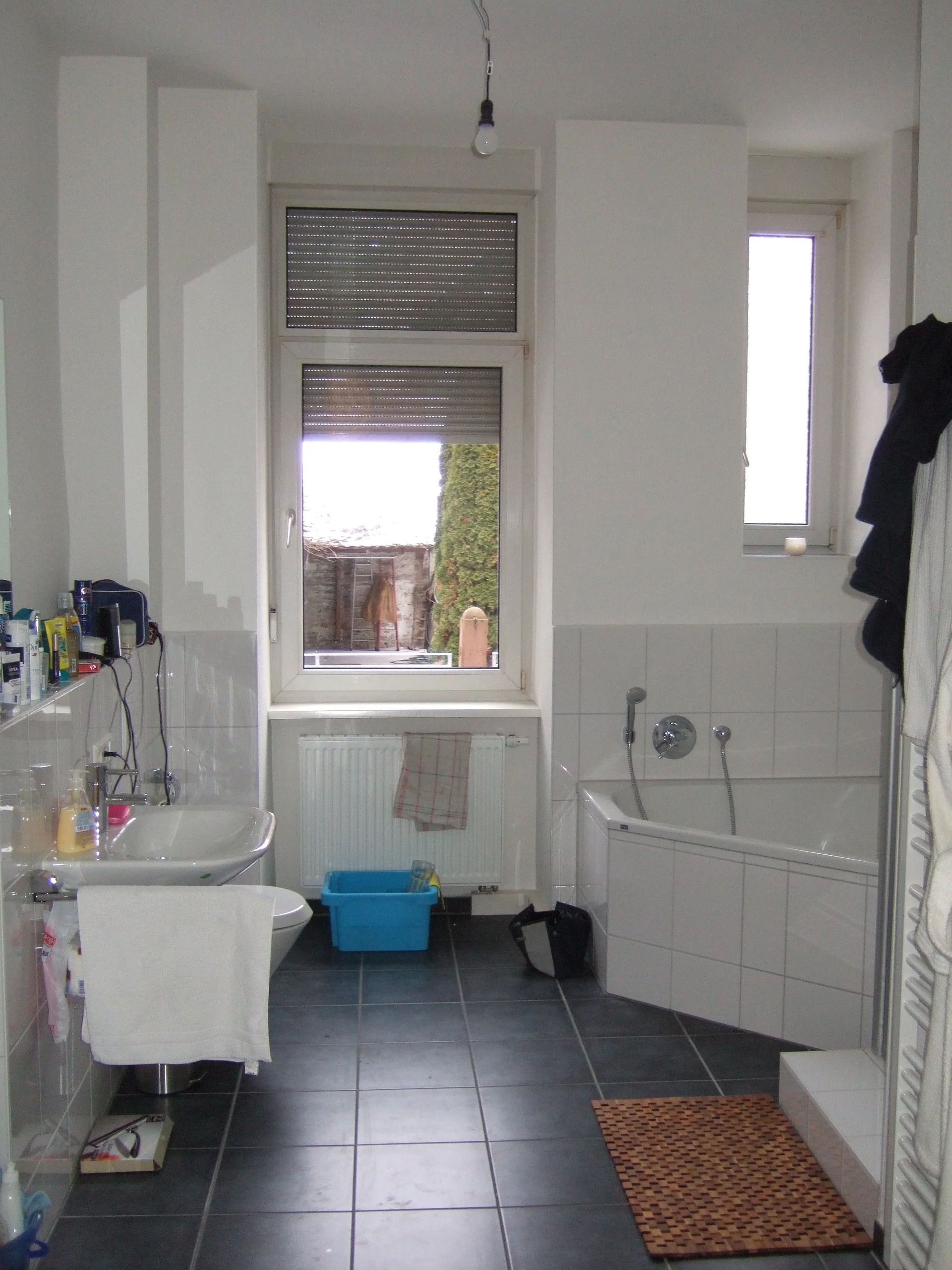 KA-Durlach / Grundsanierte 2-3-Zi-Wohnung mit sehr grosser SW-Terrasse in stilvollem Altbau