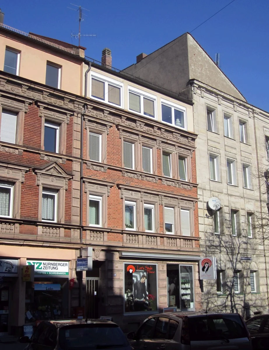 Solides Mehrfamilienhaus mit 4 Einheiten in Nürnberg / Nahe zum Stadtpark