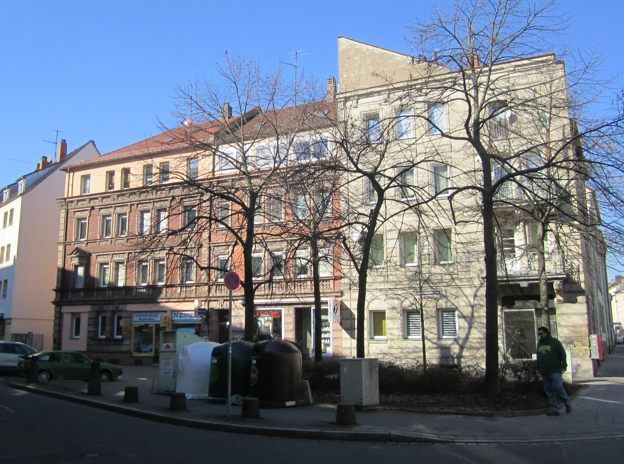 Solides Mehrfamilienhaus mit 4 Einheiten in Nürnberg / Nahe zum Stadtpark