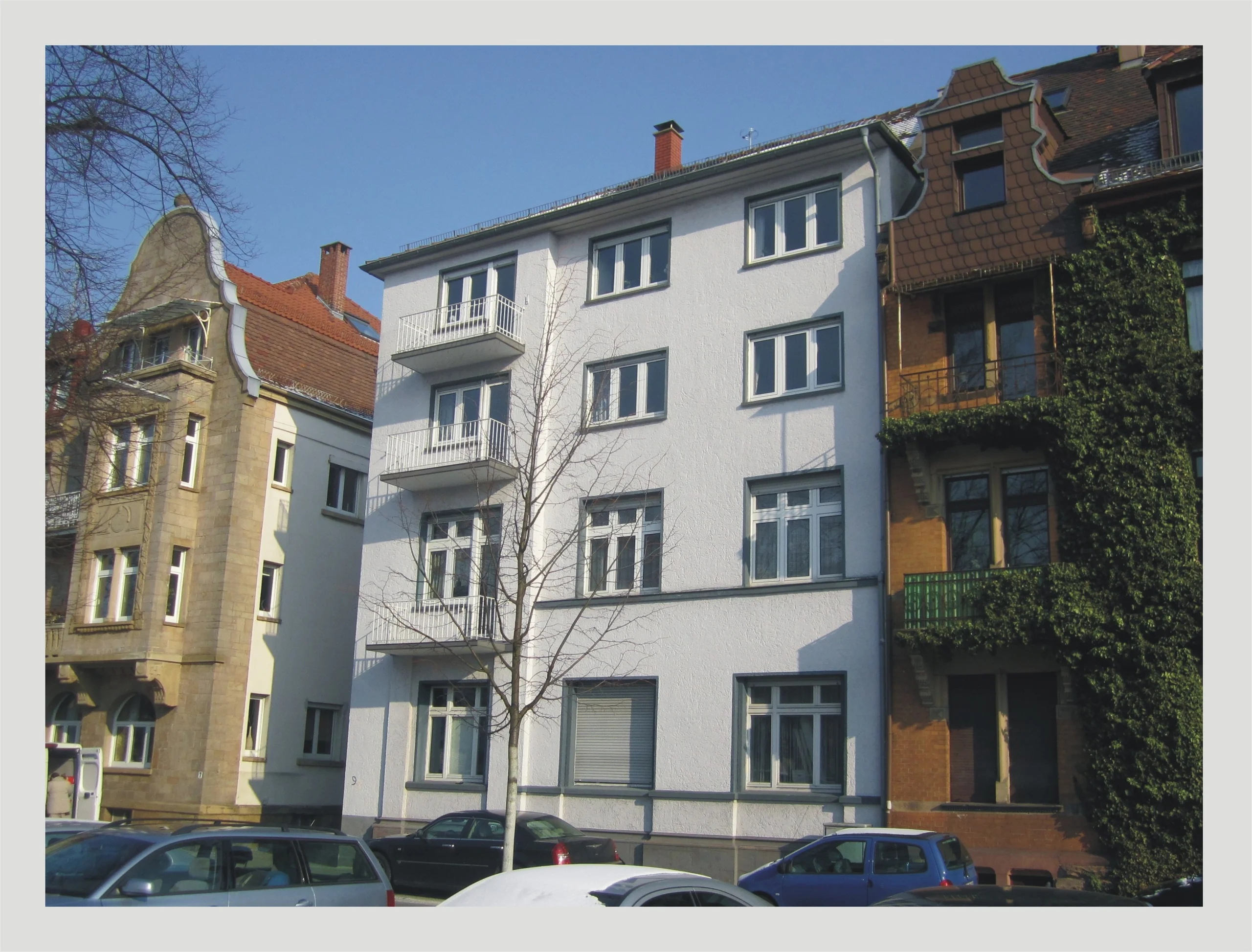 Karlsruhe-Oststadt-Parkstraße / 2,5-Zimmer-Wohnung mit Balkon, Loggia, Einbauküche, Tageslichtbad, uvm. / bezugsfrei