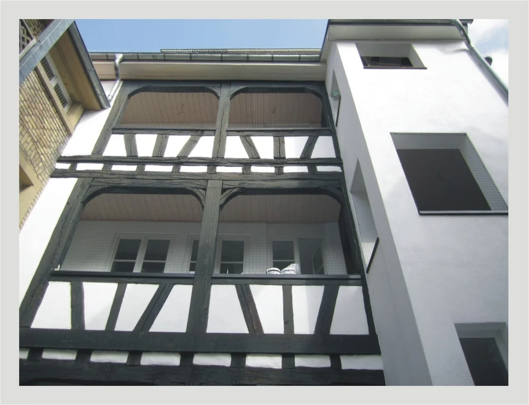 KA-Durlach / sanierte und helle 3-Zi-Stadtwohnung mit toller Loggia in sehr zentraler & ruhiger Lage