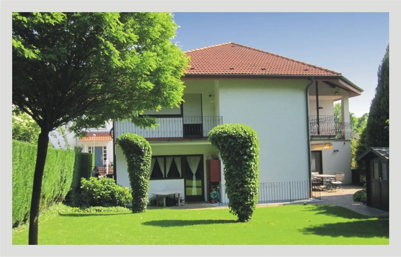 Karlsruhe-Durlach-Guggelensberg / Gepflegtes 1-Familienhaus mit Einliegerwohnung auf tollem Eckgrundstück in einzigartiger, naturnaher und ruhiger Hangwohnlage - direkt angrenzend an den Wald des Durl
