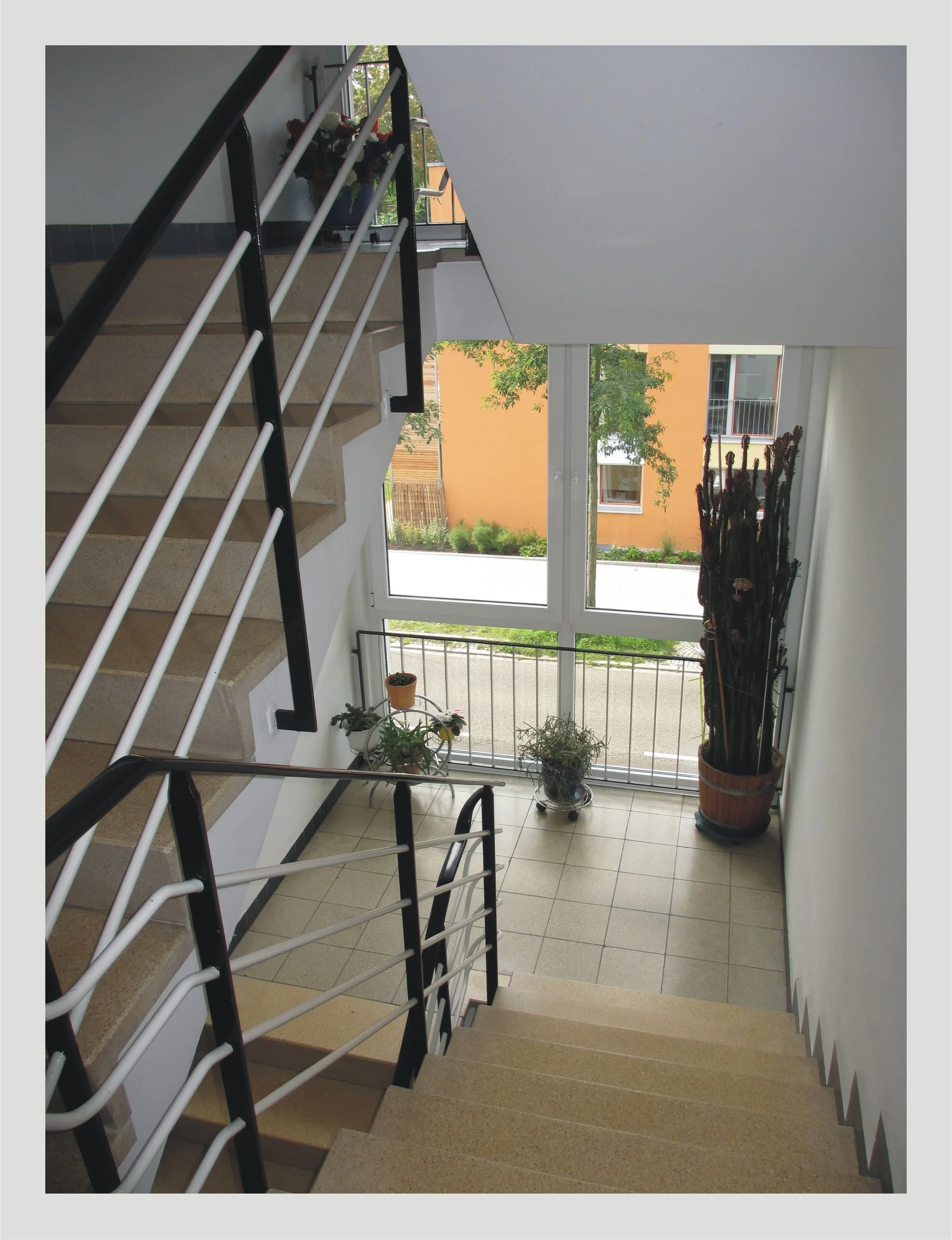 Karlsruhe-Grünwinkel / preiswerte & renovierungsbedürftige 1-Zimmer-DG-Wohnung mit KFZ-Stellplatz und EBK / sofort bezugsfrei