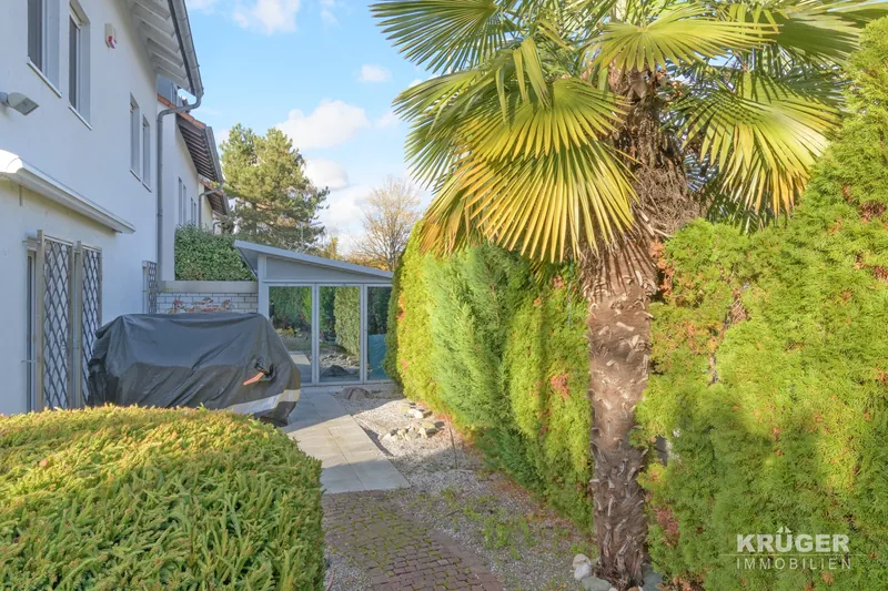 Terrassenansicht Straßenseite