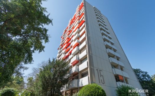 Karlsruhe-Durlach | Optimal geschnittene 3-Zimmer-Wohnung im 6. OG mit zwei Balkonen, EBK, Keller & herrlichem Ausblick – vermietet